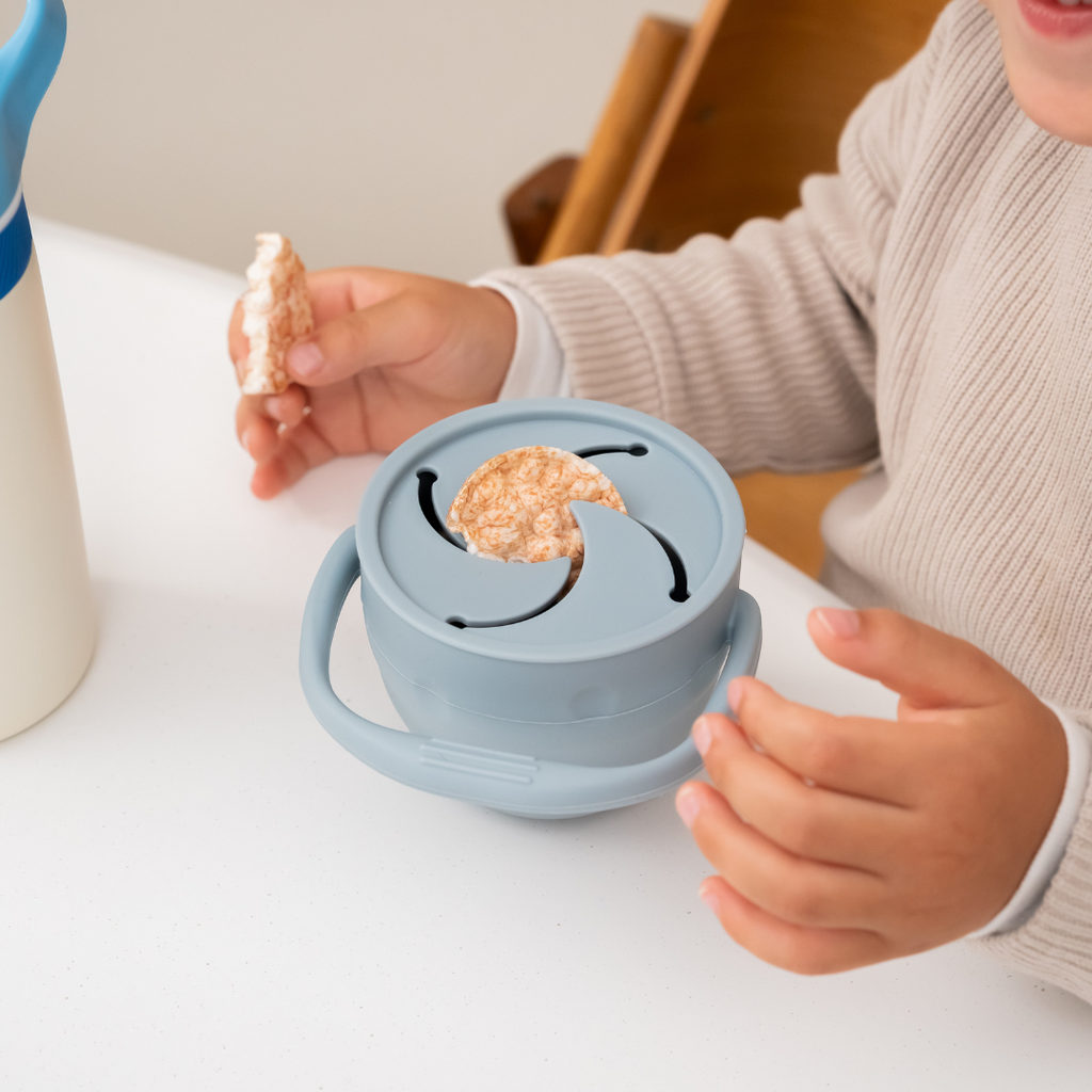 Duurzame en BPA-vrije snackbeker van siliconen. Ideaal voor snackmomenten en tussendoortjes