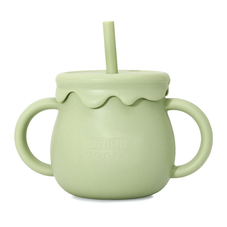 siliconen beker met rietje – perfect voor peuters die zelfstandig drinken | Mini Goodies